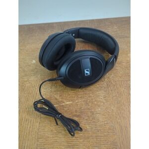 Sennheiser HD 569 Wired Closed Back Headphones Great Condition - Sound Great